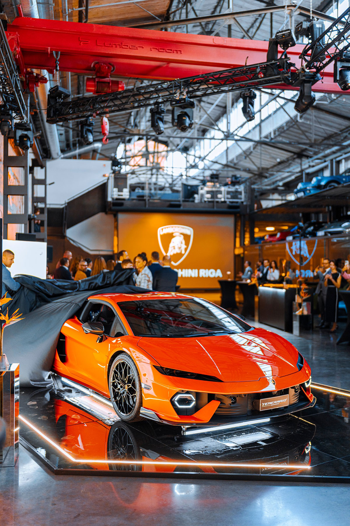 Video, skaņas un gaismas iekārtu noma | skatuvestehnika.lv